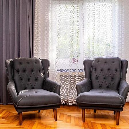 Hotel Liza Batumi Bagian luar foto